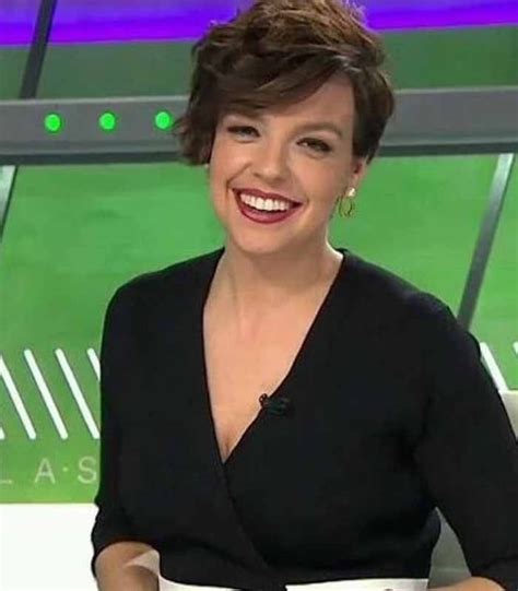 Cristina Villanueva (@cristinavillanuevaoficial) .